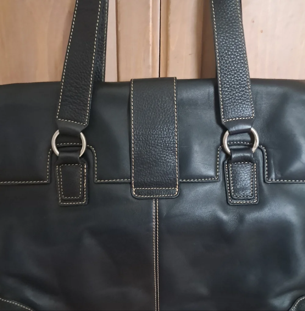 Franklin Covey Women's Executive Black Leather Purse/Laptop Bag LIKE NEW!